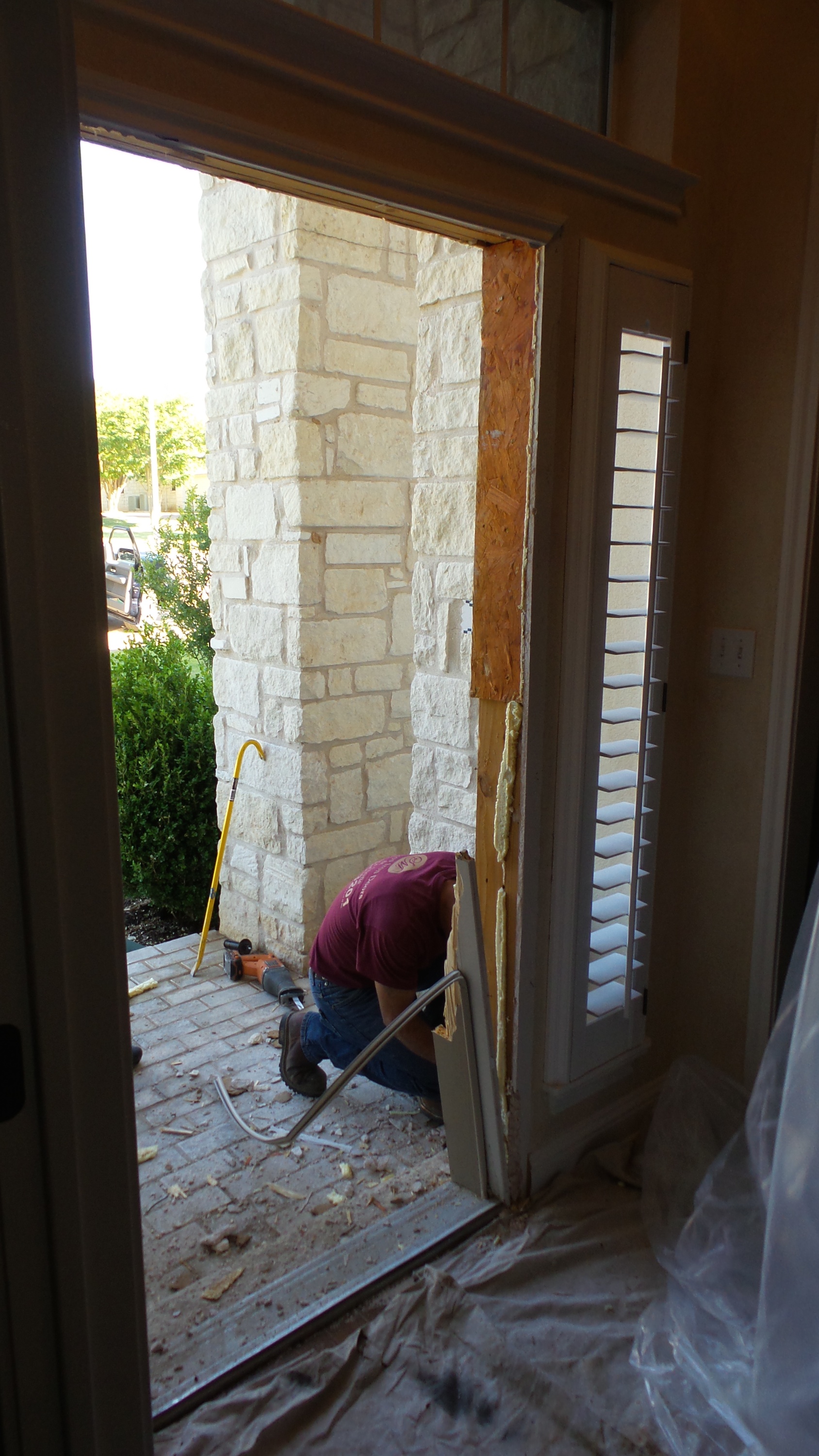 2014-05-03 INSTALL IRON DOOR7.jpg